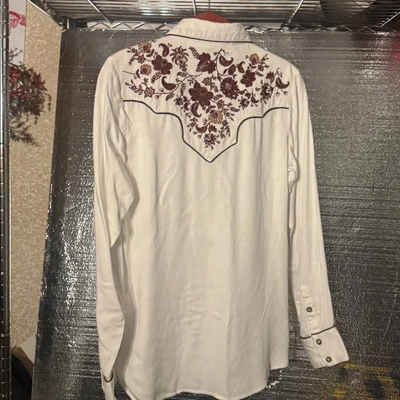 ARIAT WOMEN'S ELSA FLORAL EMBROIDERED LONG SLEEVE SNAP WESTERN SHIRT. XS - Picture 8 of 9
